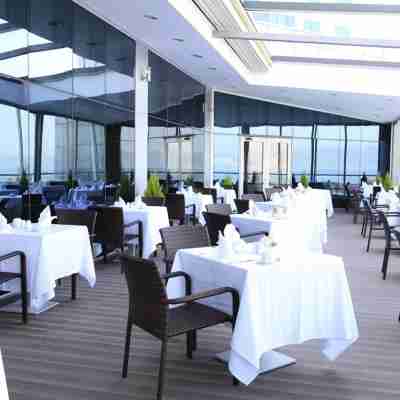 Kolin Hotel Spa & Convention Center Dining/Meeting Rooms