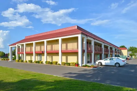 Americas Best Value Inn Tupelo/Barnes Crossing Отели в г. Тьюпело