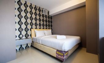 Modern and Comfort 2Br Bassura City Apartment