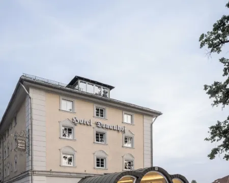 多瑙霍夫酒店 代根多夫酒店