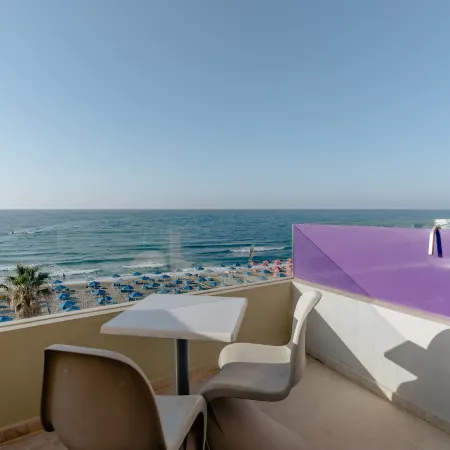 Palm Beach Hotel Apartments