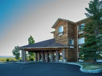 Pinedale Hotel & Suites Hotels in Pinedale