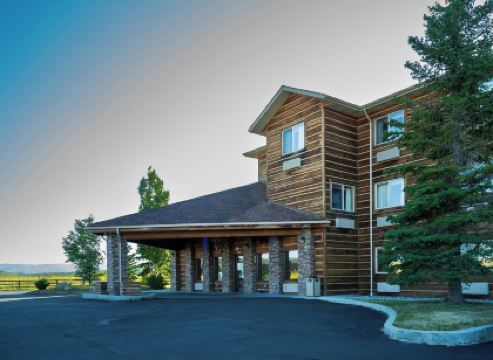 Pinedale Hotel & Suites