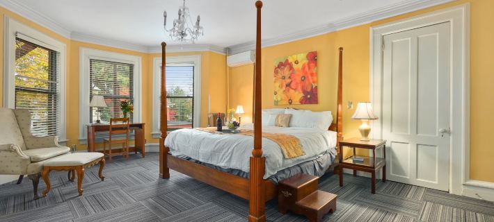 DeBary Inn Hotels in Union County