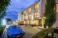 Hotel Meridian Hotel di Neufahrn in Niederbayern