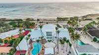 Ocean Front 7-Bedroom 7-Bath Sunset Views Malmok!