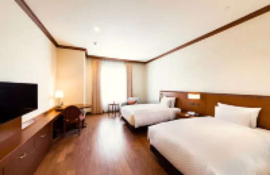 グランド エンパイア ホテル 春日市のホテル