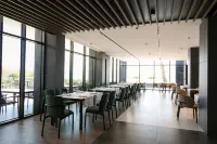 Mango Luxury Resorts - parking