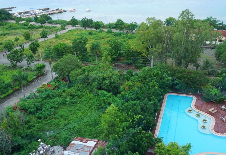La Mirada Residences - Housity