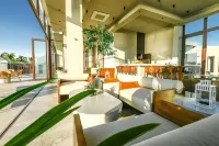 TANA Beach Villas Hotels in Lian