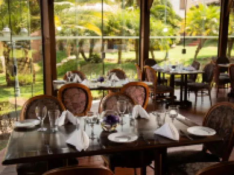 Avanti Hotel & Convention Center Hotels in Cochabamba