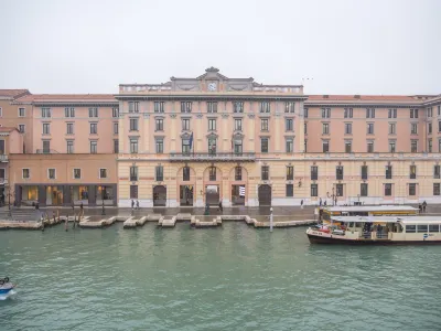 Grand Canal Suite by Wonderful Italy Hotel a Zelarino