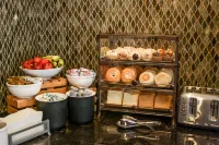 Country Inn & Suites by Radisson, Washington Dulles International Airport, VA - breakfast