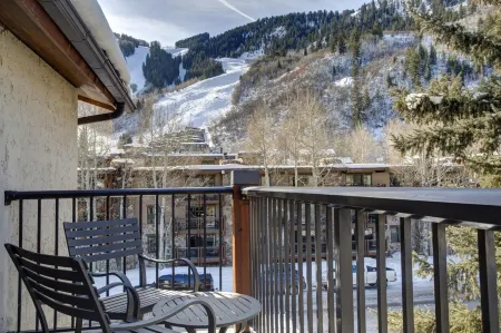 Hotel Durant Отели рядом с достопримечательностью «Aspen Highlands»