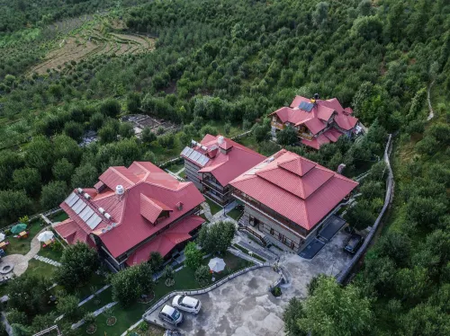 ShivAdya Boutique Stay Near Manali Quiet Naggar Side Retreat