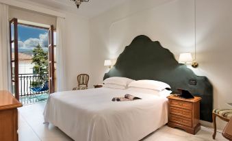 Majestic Palace Hotel
