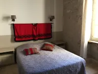 Les Huguets Hotels in Pujols