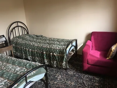 Madaba Hotel - parking