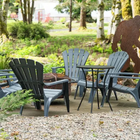 Bigfoot Bungalow — Creekside Paradise