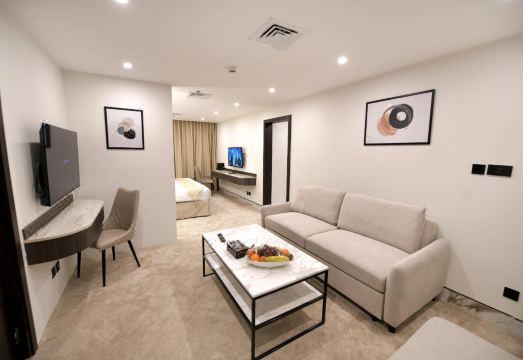 3. 칼튼 타워 호텔..