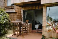 Seaside Haven- Oceanfront/Local Art/AC