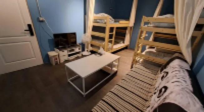 ELO CAFE hostel