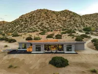 Modern Home with Pool & Spa-walk to Pionertown Hotels in Pioneertown