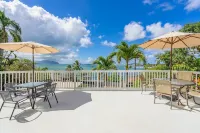 Tranquil Ocean Views and Expansive Terrace - Stunning Contemporary Haven Hotels in Kaneʻohe