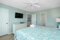 Oceanfront Deck and Private Pool - Stunning Coastal Haven