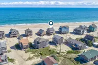 Oceanfront 4 bedroom house w/ private W/D, WiFi, shared pool, AC