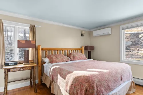 Private Hot Tub and Ski on/Ski Off Access - Stunning Mountain Retreat Hotels in Killington