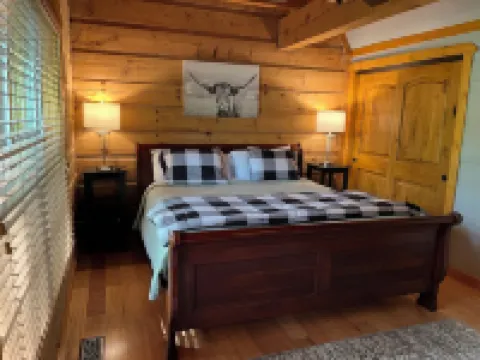 Deer Run - A Peaceful cabin hideaway!