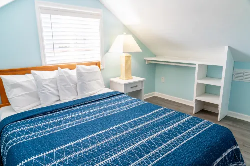 Cozy Atmosphere and Modern Kitchen Amenities - Charming Loft Escape Hotels in Garden City