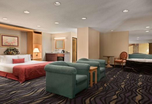 Baymont by Wyndham Logan