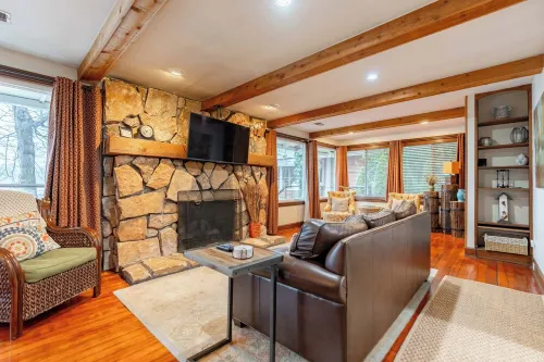 Portage Lakes, Lakefront, Private Dock & Deck