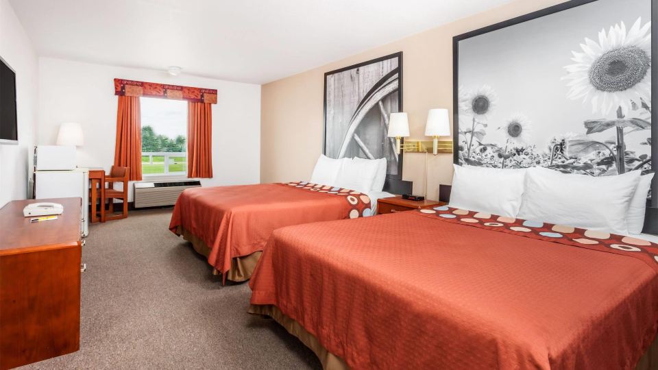 Super 8 by Wyndham Morden