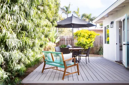 Private Backyard and Outdoor Shower - Charming Family Retreat