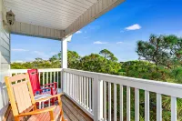 Private Pool and Cozy Outdoor Space - Stunning Beach Access Haven Hotels in Saint George Island