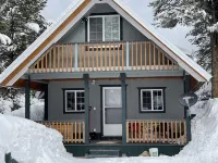Charming Cottage with Fenced Yard and Fire Pit - Cozy Mountain Retreat