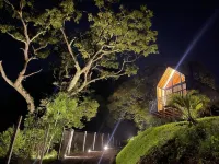 Alta Vista Cabanas Hotels in Garibaldi