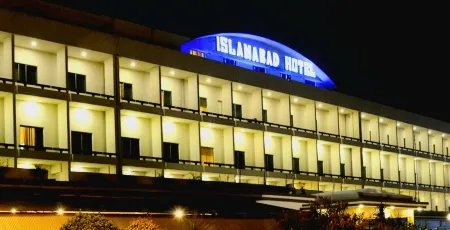 Islamabad Hotel Отели рядом с достопримечательностью «Shakarparian National Park»