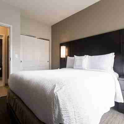 Residence Inn Tulsa Midtown Rooms