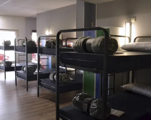 Albergue Alfonso II el Casto en MELIDE Hoteles en Mellid