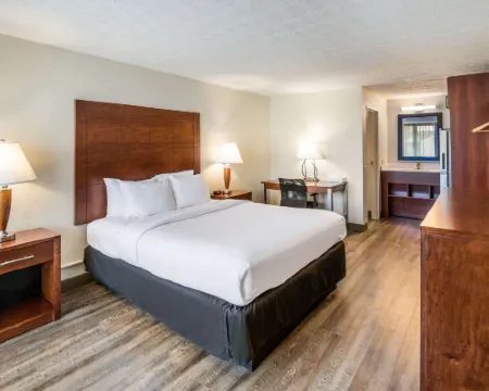 Suburban Studios Middlesboro Hotels in Middlesboro