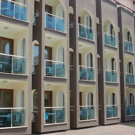 Astoria Life Hotel