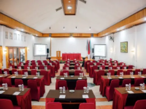 レンバ・チアテル・リゾート・マネージド・バイ・サヒド シアターのホテル