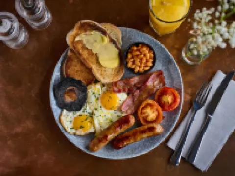 The Curious Pig in the Parlour Hotels in Copthorne