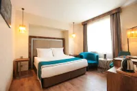 The Life Hotel & Spa Hotels near Kugulu Park