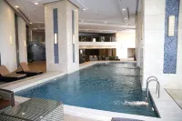 Violet Al Azizia Hotel - piscina