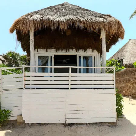 Tuup Oceanfront